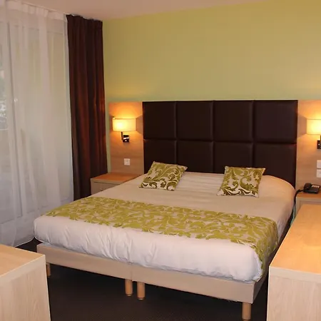 Royal Hotel