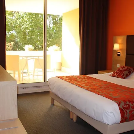 Royal 3* Cassis